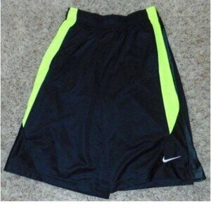 Boys NIKE Basketball Shorts Large Elastic Waist Dri Fit Black Athletic